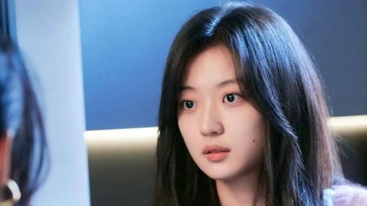 Sun Qian tengah mencuri perhatian lewat perannya sebagai Flora di The Early Spring. Sebelum terkenal sebagai aktris, ia ternyata pernah belajar balet selama tujuh tahun. (YOUKU)