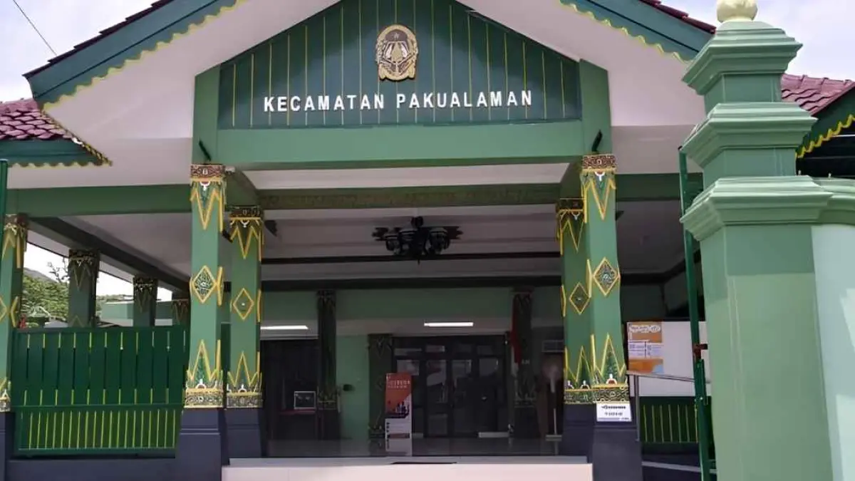 Siapa sangka wilayah administratif terkecil ini justru berada di tengah Kota Yogyakarta? Kemantren Pakualaman luasnya cuma 0,63 km². (penelitianpariwisata.id)