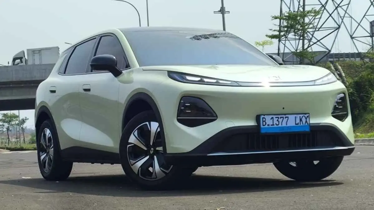 Setelah mencuri perhatian di GIIAS 2026 dengan lebih dari 1.000 SPK, Changan Nevo Q05 kini mulai diserahterimakan kepada konsumen Indonesia. (Istimewa)