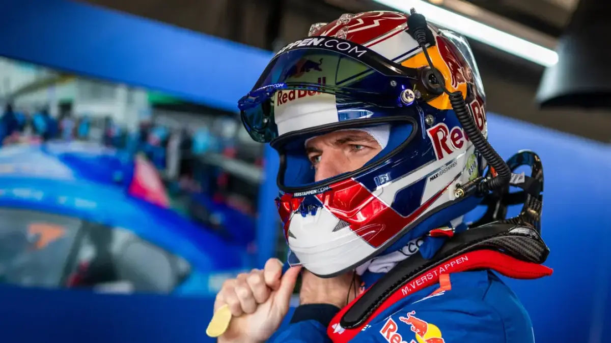 Kesempatan baru di kelas GT3 terbuka bagi Max Verstappen. Juara dunia F1 empat kali itu berpeluang turun membela timnya sendiri, Verstappen Racing, pada seri penutup GT World Challenge Europe Endurance musim ini. (Red Bull Content Pool)