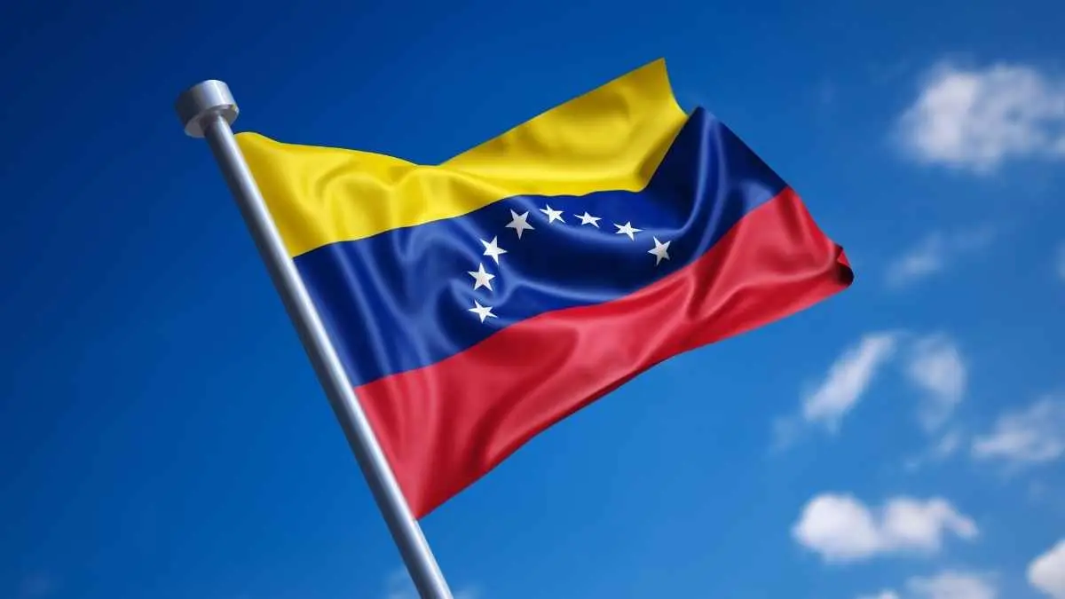Punya cadangan minyak lebih dari 300 miliar barel, tetapi Venezuela justru menghadapi krisis ekonomi dan utang yang sangat besar. (ilustrasi bendera Venezuela)