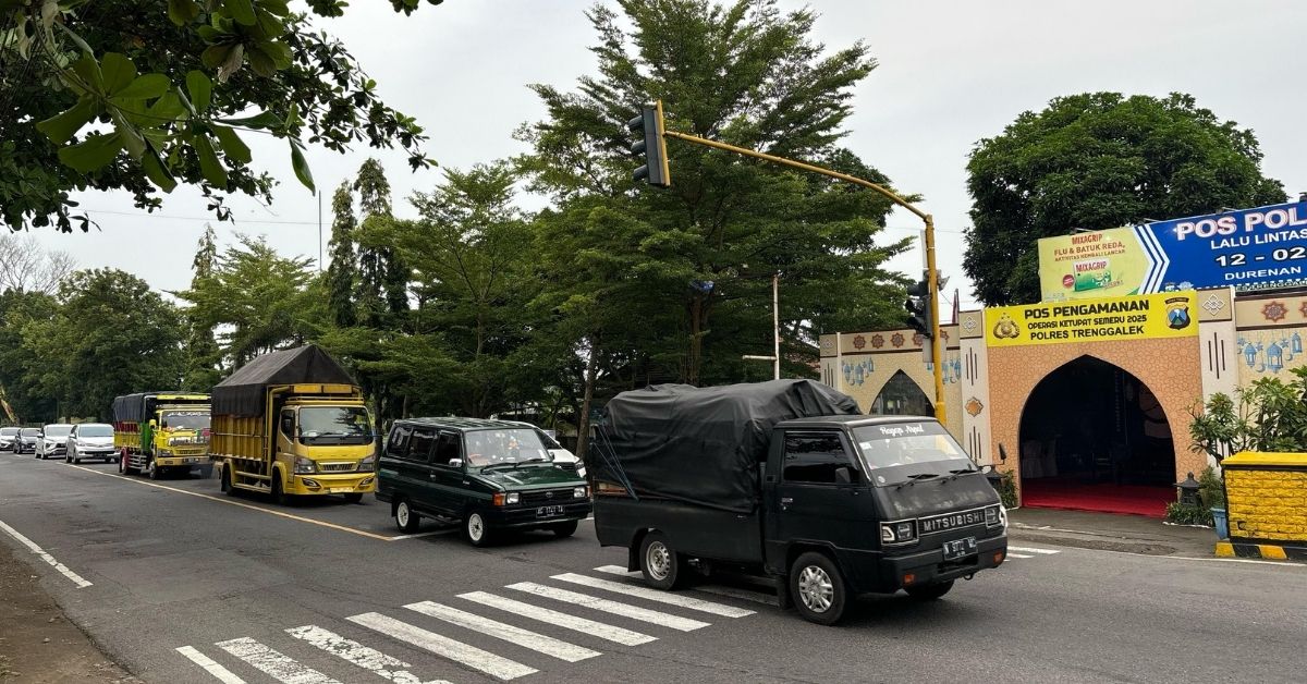 Kondisi lalu lintas jelang mudik lebaran di Trenggalek.