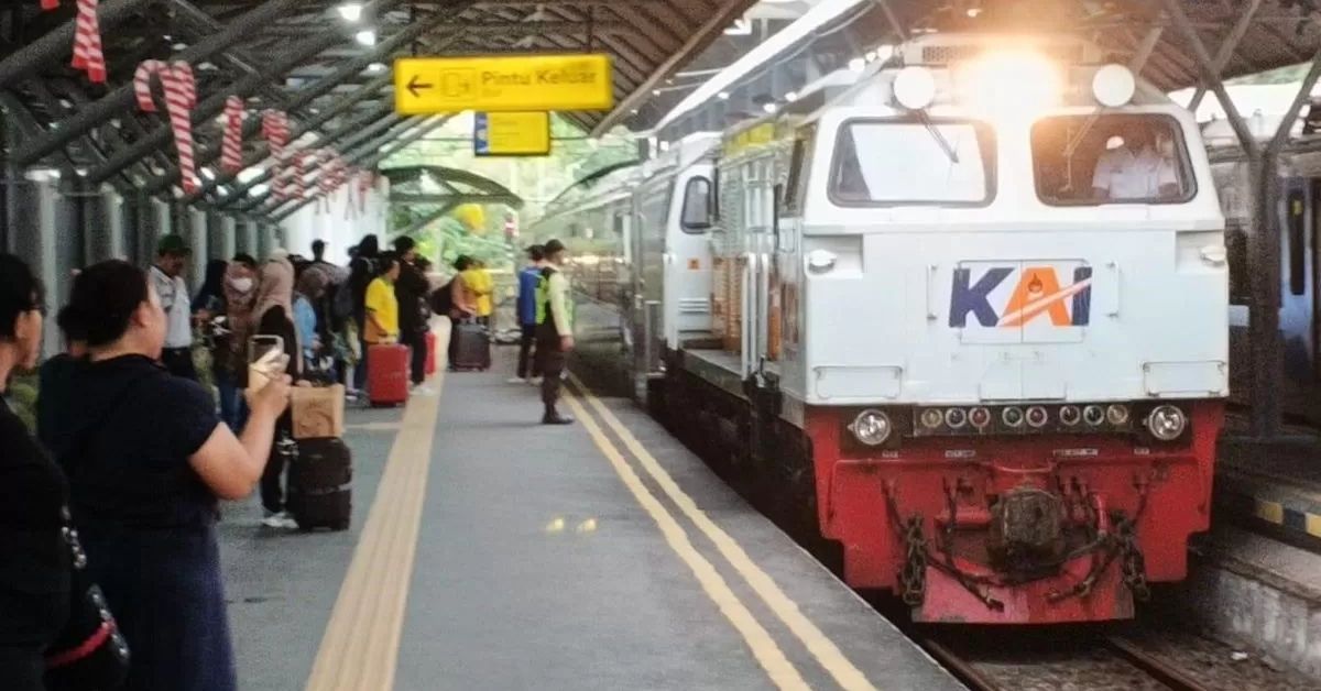 Potret kereta KAI yang beroperasi saat arus mudik.