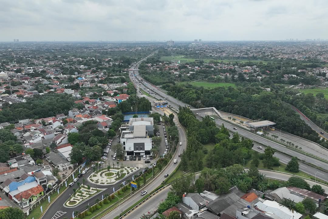 Potret jalan tol pada arus mudik lebaran 2025