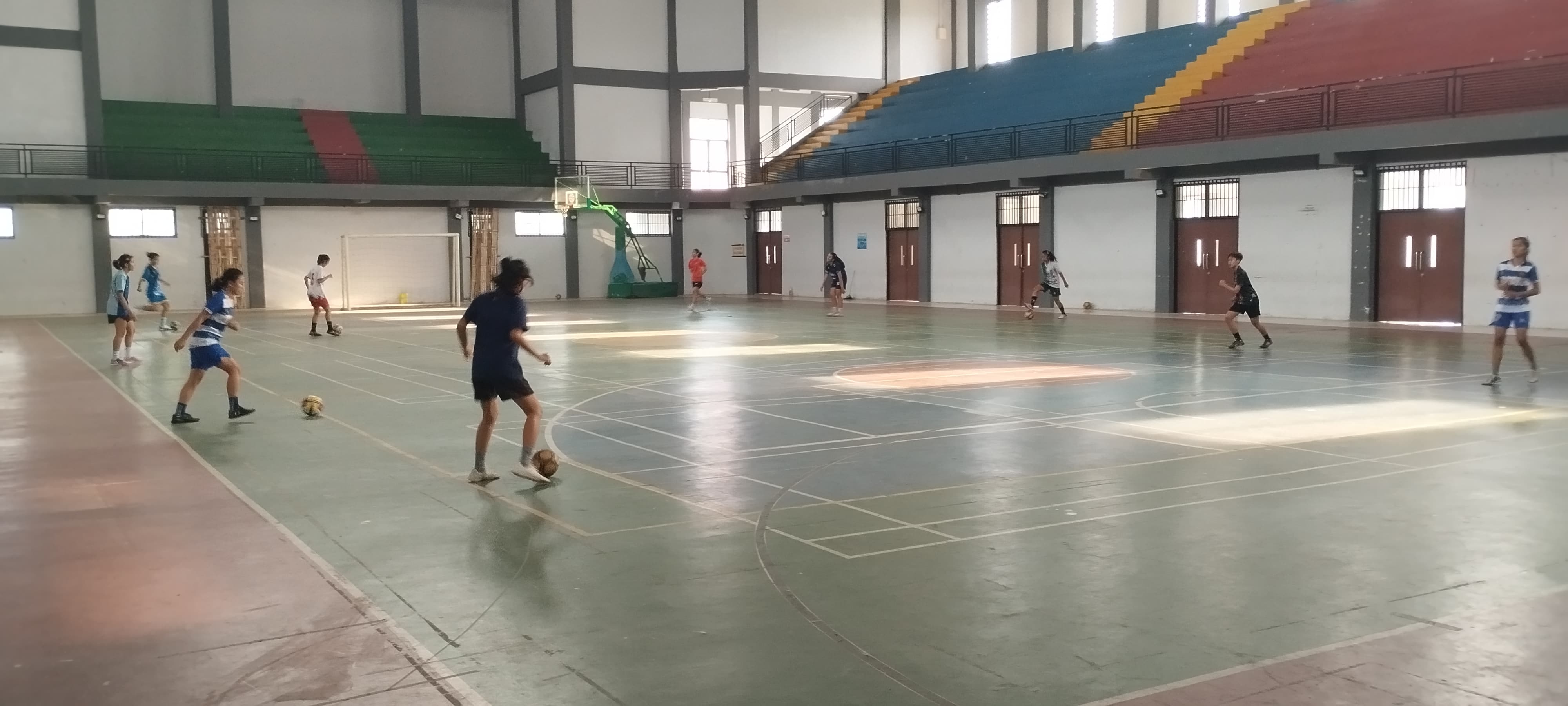 Tim Futsal Trenggalek berlatih di Gor Gajah Outih untuk menghadapi Pra Porprov 28 April mendatang
