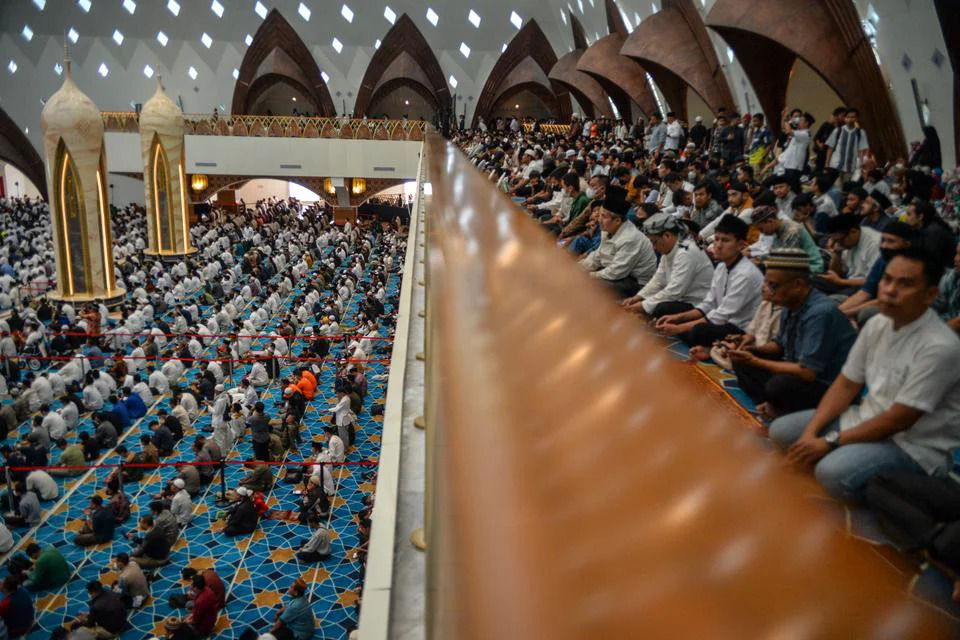 Bukan sekadar akhir pekan, hari Jumat adalah hari paling mulia yang penuh berkah.