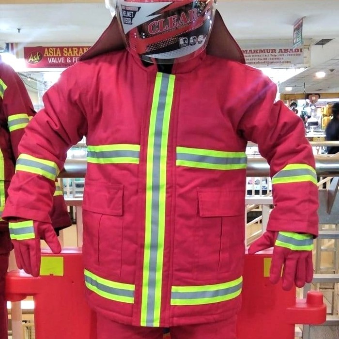 Baju damkar dengan sepsifikasi tahan panas