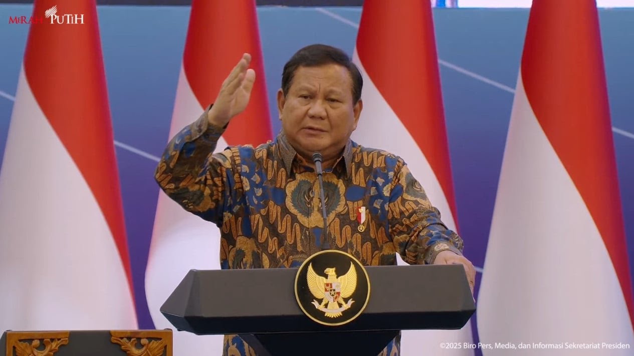 Presiden Prabowo memberikan arahan ke para menteri terkait wacana pengubahan TKDN