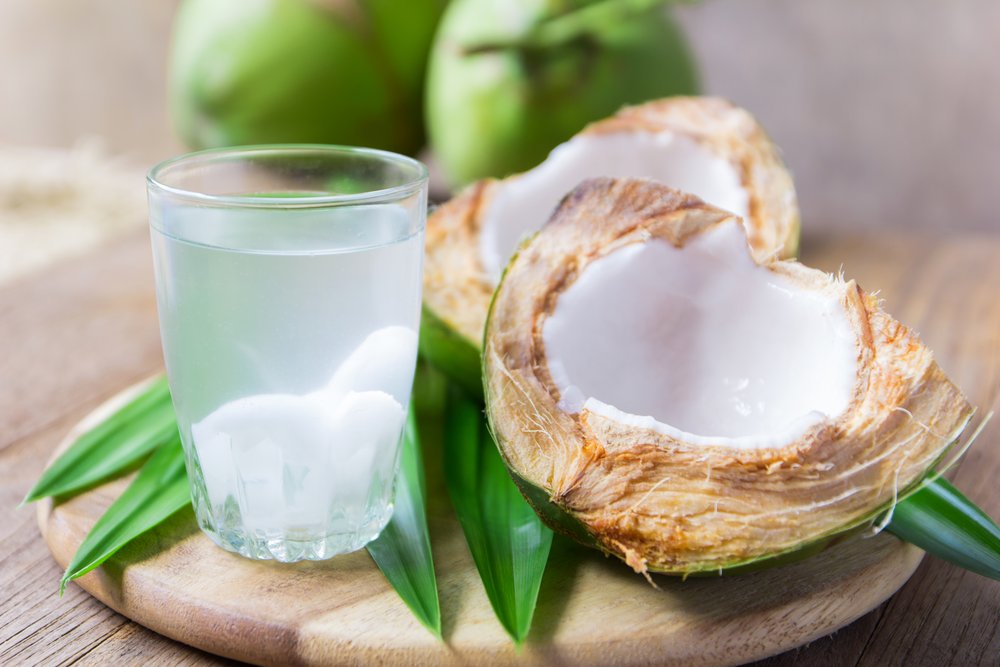 Cairan alami air kelapa kaya akan manfaat untuk kesehatan