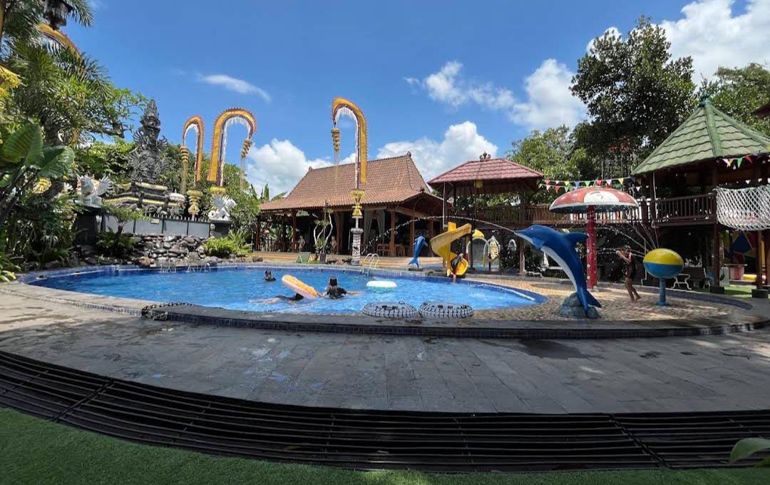 Liburan ala Bali tapi tetap di Trenggalek? PHD Edufarm jawabannya.