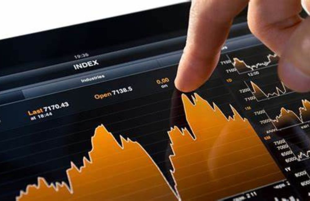 Ilustrasi kenaikan harga emas di digital