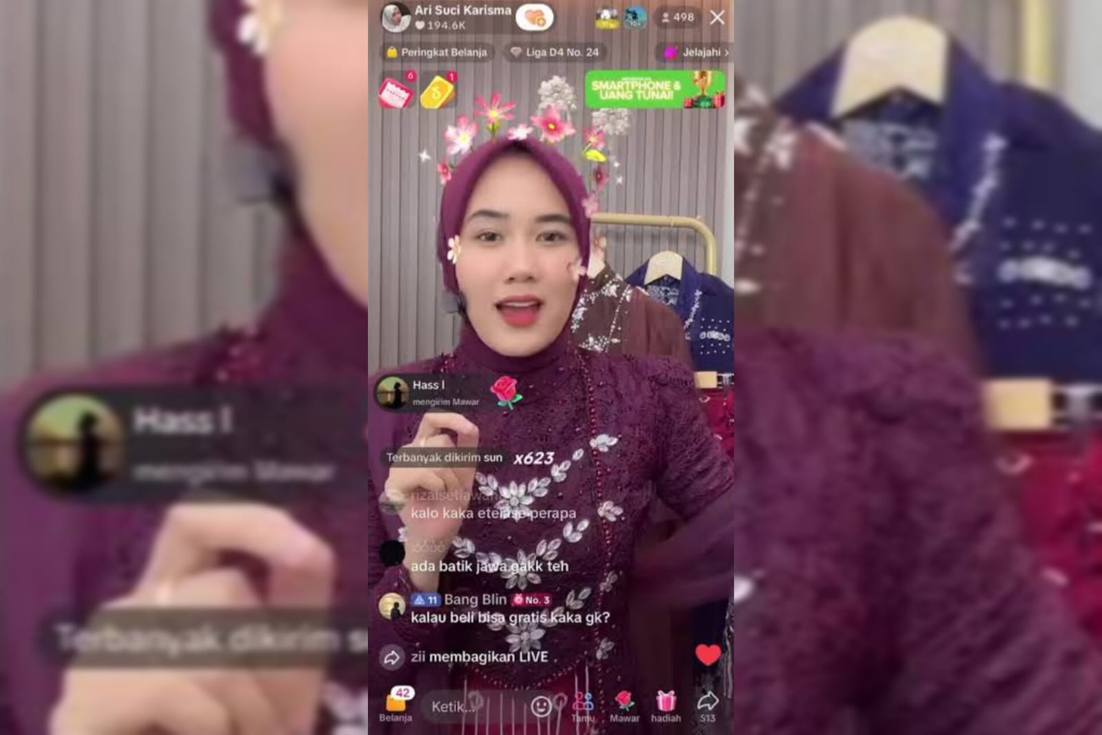 Ari Suci Karisma saat live di TikTok