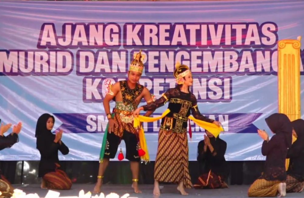 SMAN 1 Durenan Menggelar Ajang Kreatifitas Murid dan Pengembangan Kompetensi Dengan Penuh Semangat dan Kreatfif