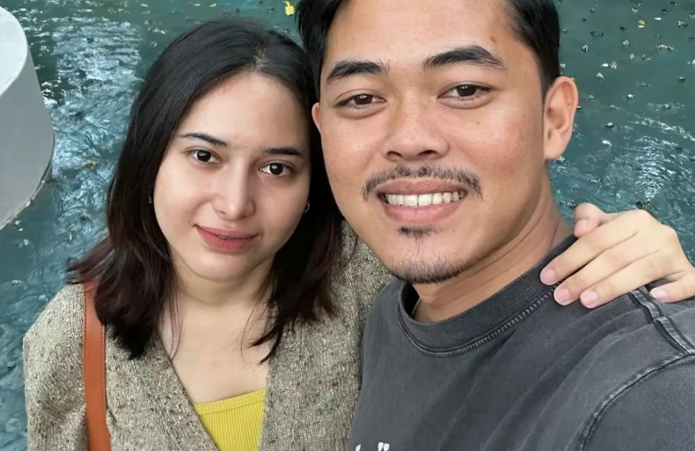 Foto kemesraan Dilan dan Safno saat masih bersama