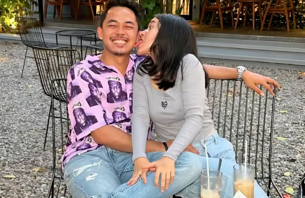 Dilan dan Safno kembali bersatu, kisah cinta mereka semakin menggetarkan hati para penggemar.