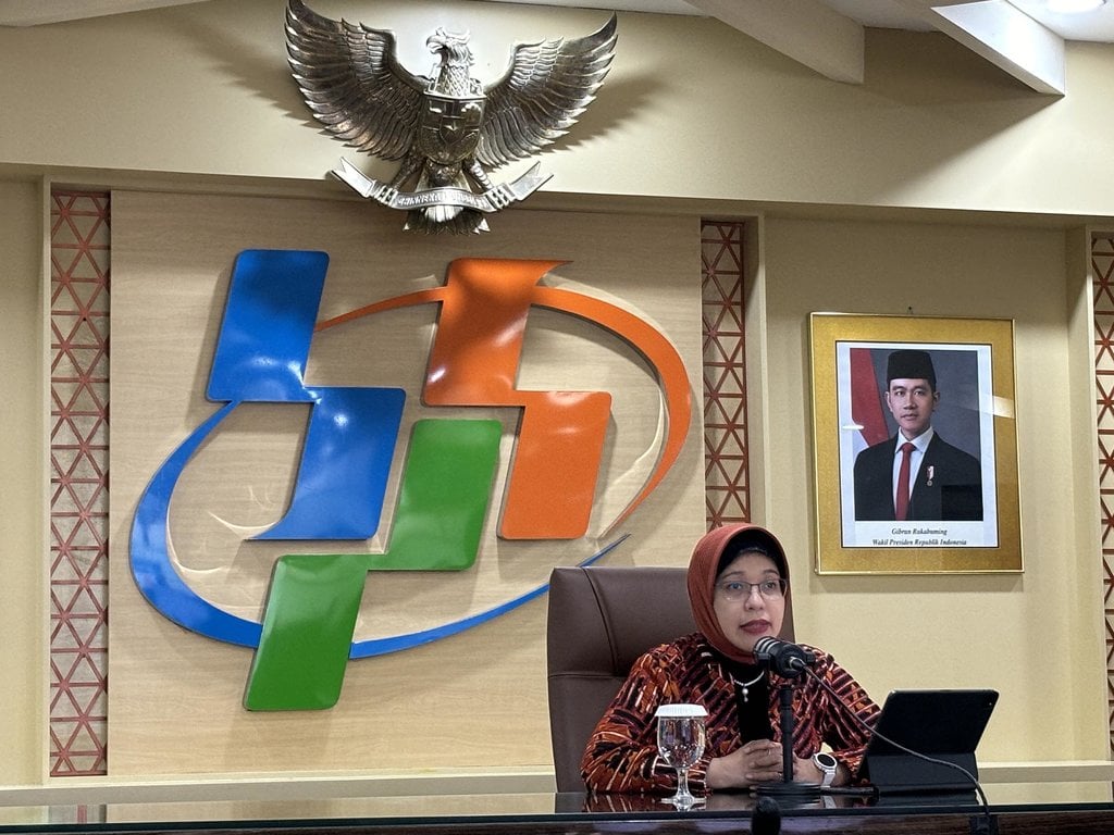 Kepala BPS Amalia ketika kofrensi pers