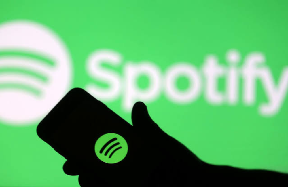 Spotify tidak hanya menghadirkan lagu saja, tetapi juga podcast.