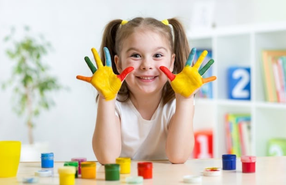 Mendorong anak untuk mandiri dengan memberikan tugas yang sesuai dengan usia mereka.