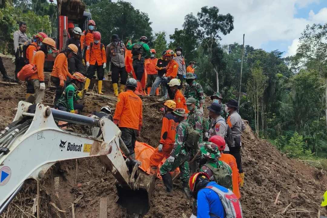 Proses evakuasi jenazah korban yang telah rampung pada Sabtu (24/5/2025).