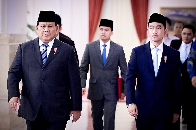 Isu pemakzulan Gibran dari jabatan wakil presiden Republik Indonesia semakin mencuat.
