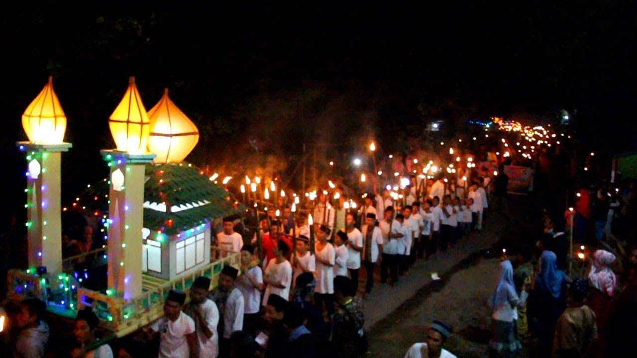 1 Suro adalah simbol penghormatan terhadap alam dan leluhur.