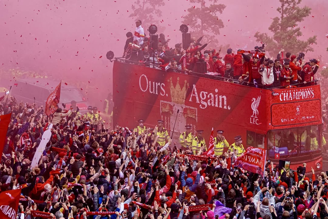 Liverpool sebagai salah satu klub sepak bola dengan fans terbanyak.