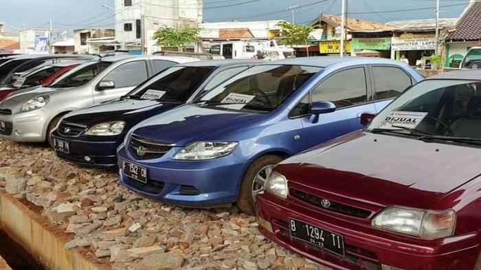 Rekomendasi sedan murah 50 jutaan idaman keluarga muda