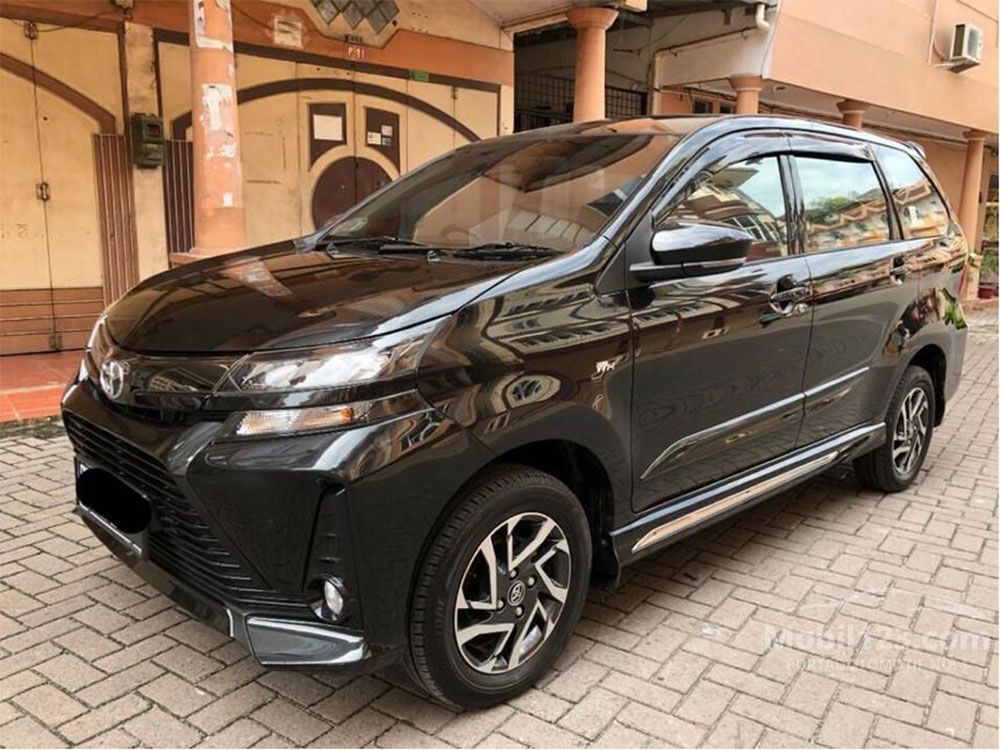 Mobil keluarga terbaik 2026 seperti Innova Zenix dan Xpander masih menjadi pilihan favorit masyarakat.(Pinterest)