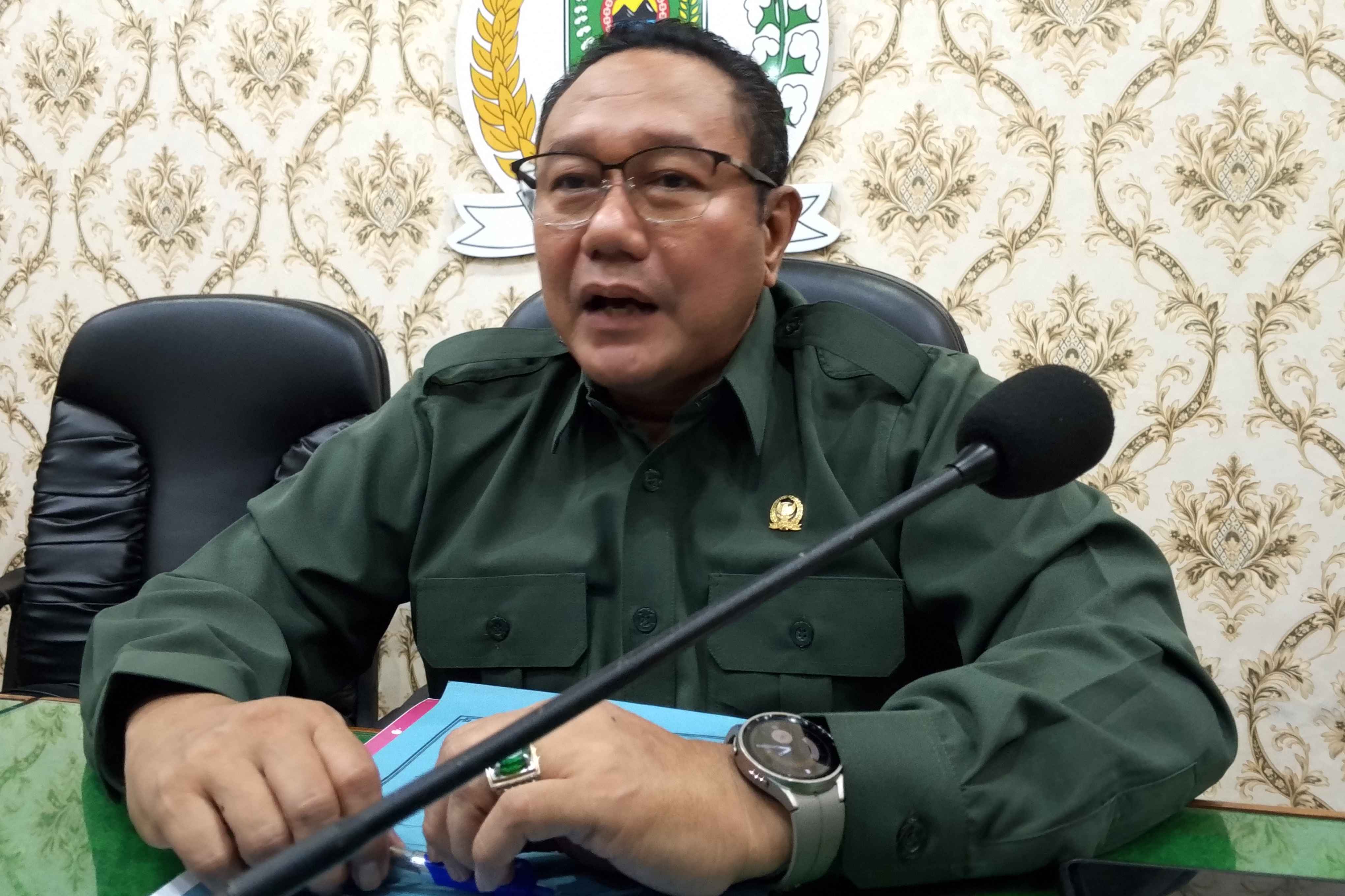 DPRD Trenggalek sentil OPD karena tak punya database tentang potensi PAD Trenggalek.