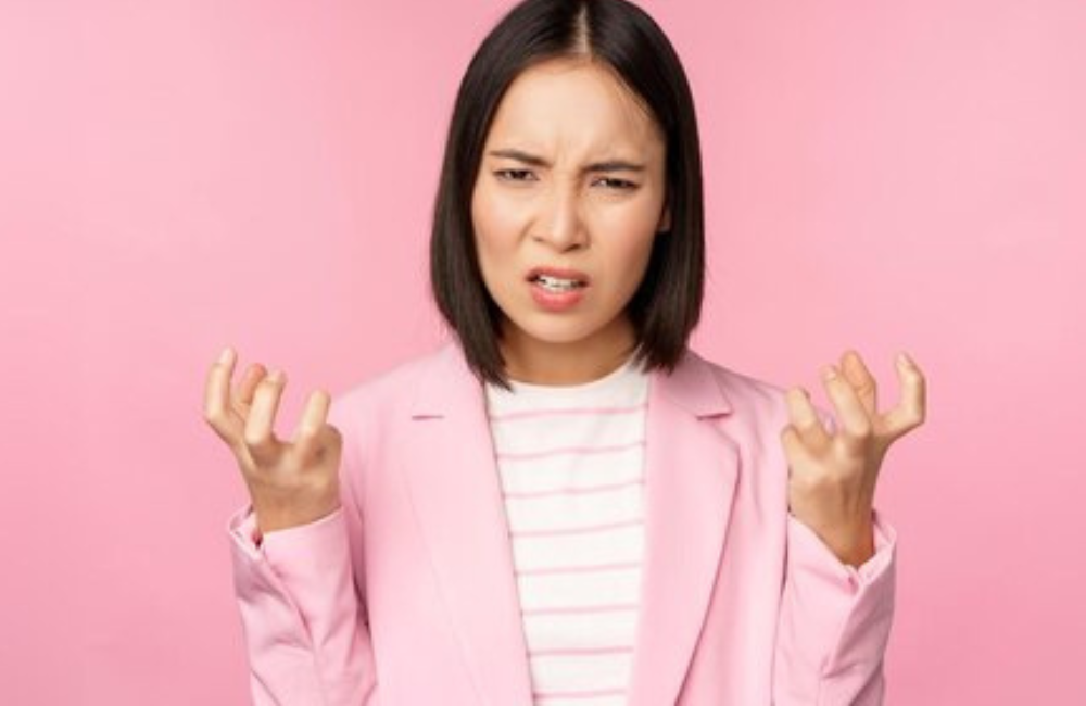 Memahami faktor penyebab waham dapat membantu dalam pencegahan dan intervensi yang lebih baik.