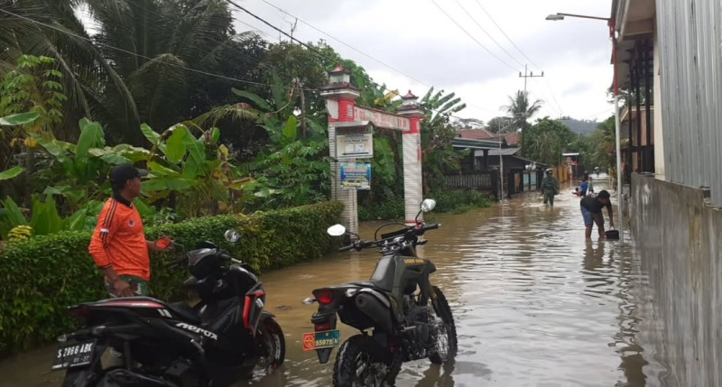 Wilayah Kecamatan Munjungan yang masih banjir