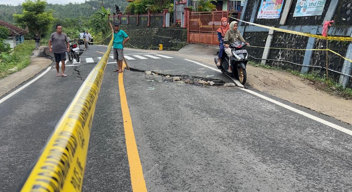 Trenggalek dilanda bencana setelah dua hari diguyur hujan.