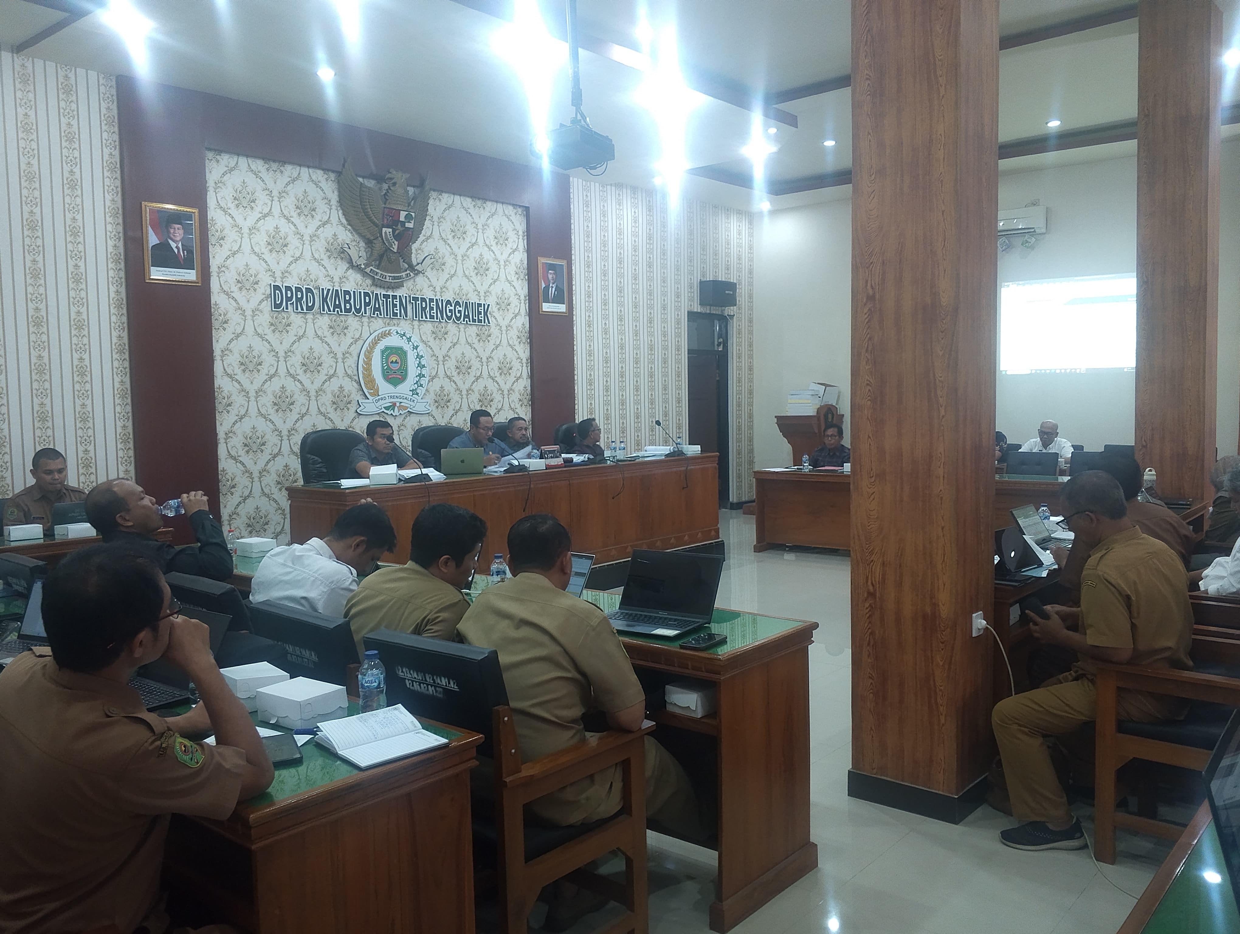 DPRD Trenggalek dorong penyeimbangan gaji pegawai dan pembangunan infrastruktur lewat APBD 2027