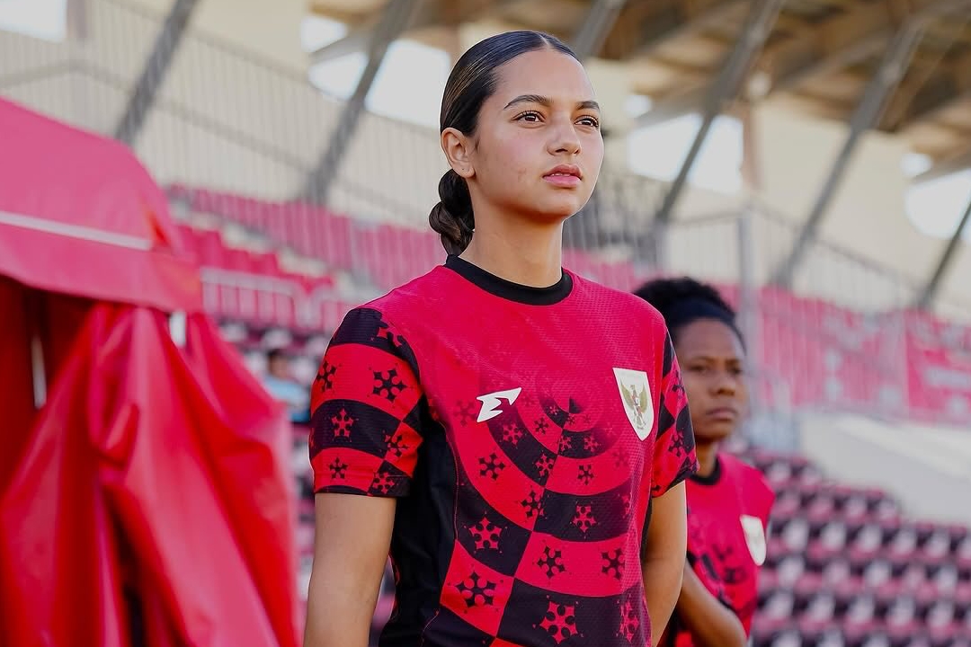 Estella Loupatty jadi salah satu pemain Timnas Putri Indonesia dengan kecantikan khas Asia-Eropa.