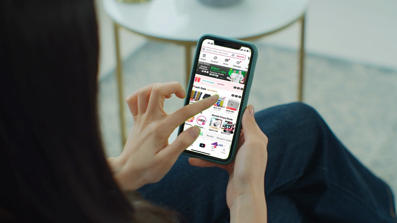 Gen Z lebih suka belanja sambil nonton live.