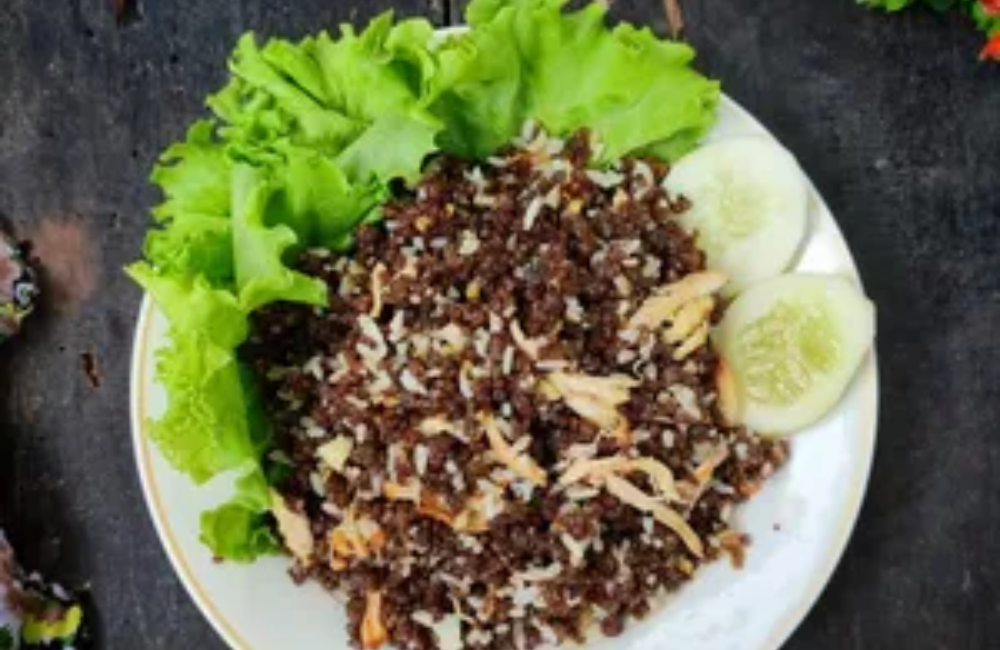 Tiwul Goreng adalah kuliner unik yang paturt kalian coba