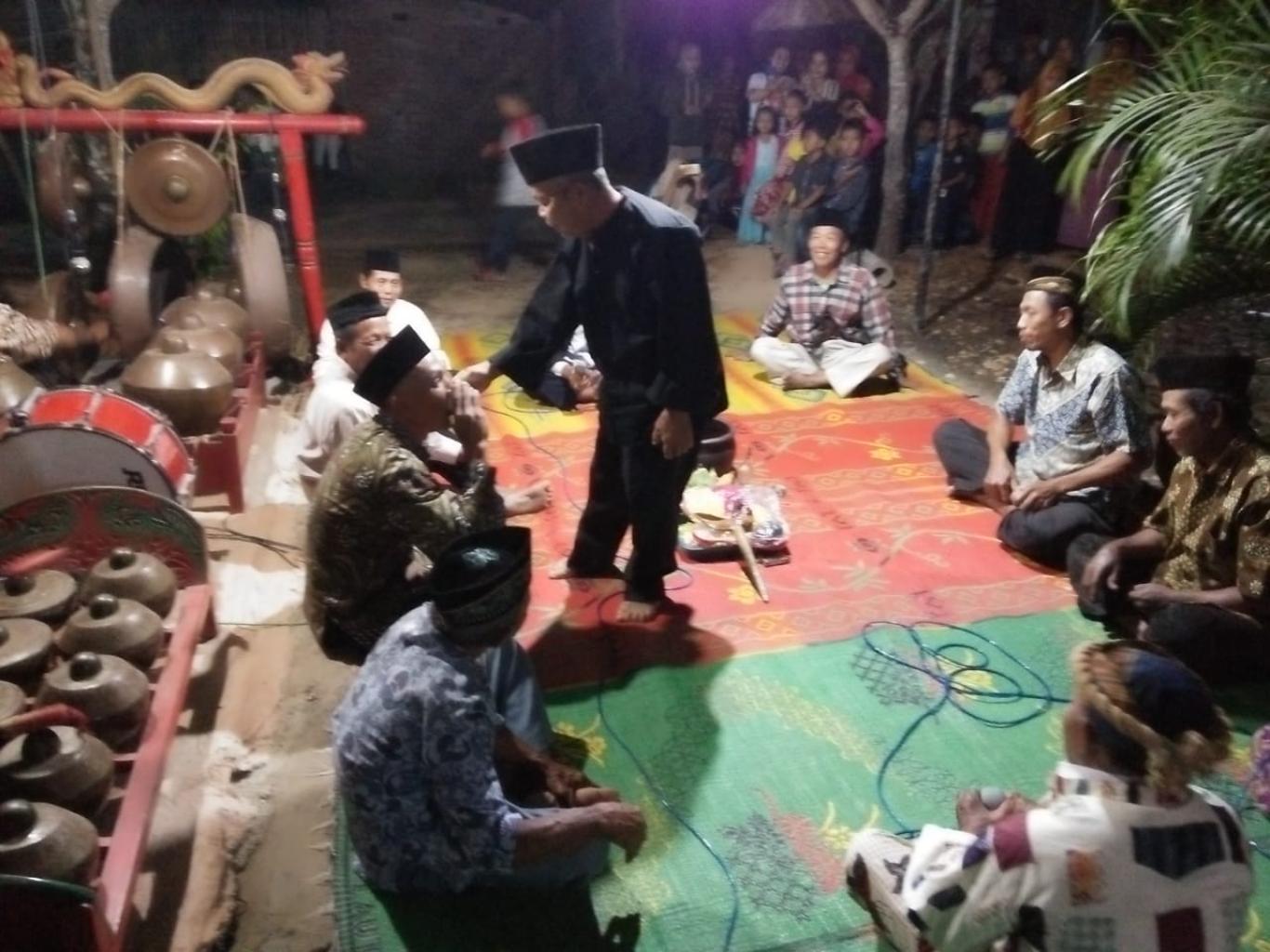 Upacara adat Sinongkelan di Desa Prambon, Kecamatan Tugu, Trenggalek.