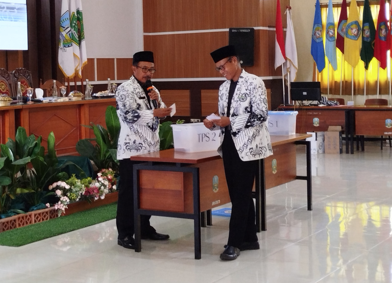 Proses konfrensi PGRI Trenggalek