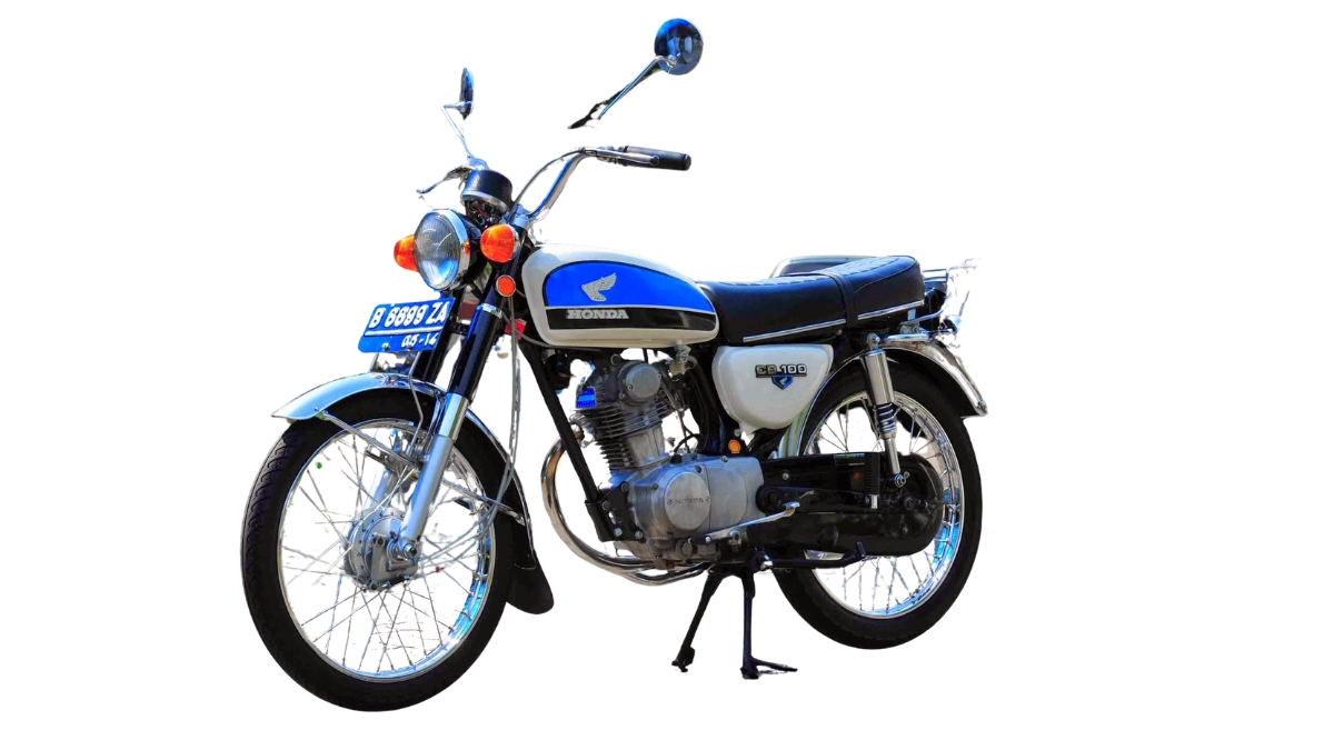 Mengenal motor CB 100 yang pernah jaya di era tahun 70 -an legenda raja jalanan