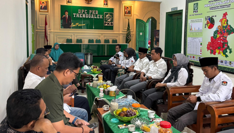 Pengurus DPC PKB Trenggalek menerima kunjungan kerja dari KPU