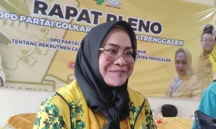 Ketua DPD Golkar Trenggalek, Arik Sri Wahyuni