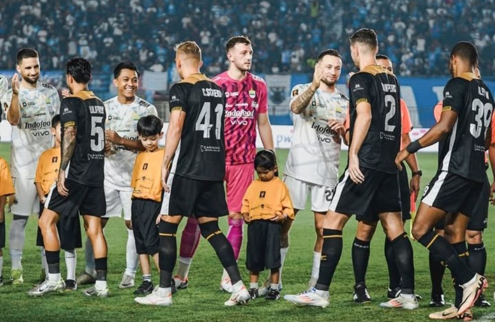 Tim tim liga Indonesia berburu pemain asing untuk musim 2025/2026
