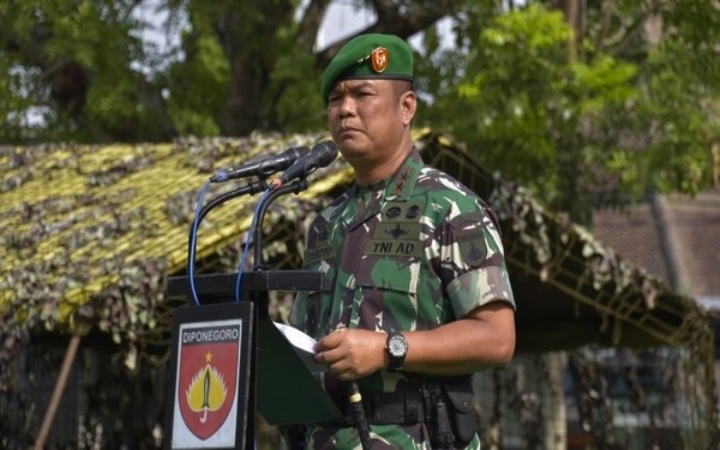 Jenderal TNI Tandyo Budi Revita resmi dilantik Presiden Prabowo sebagai Wakil Panglima TNI dalam upacara di Batujajar.