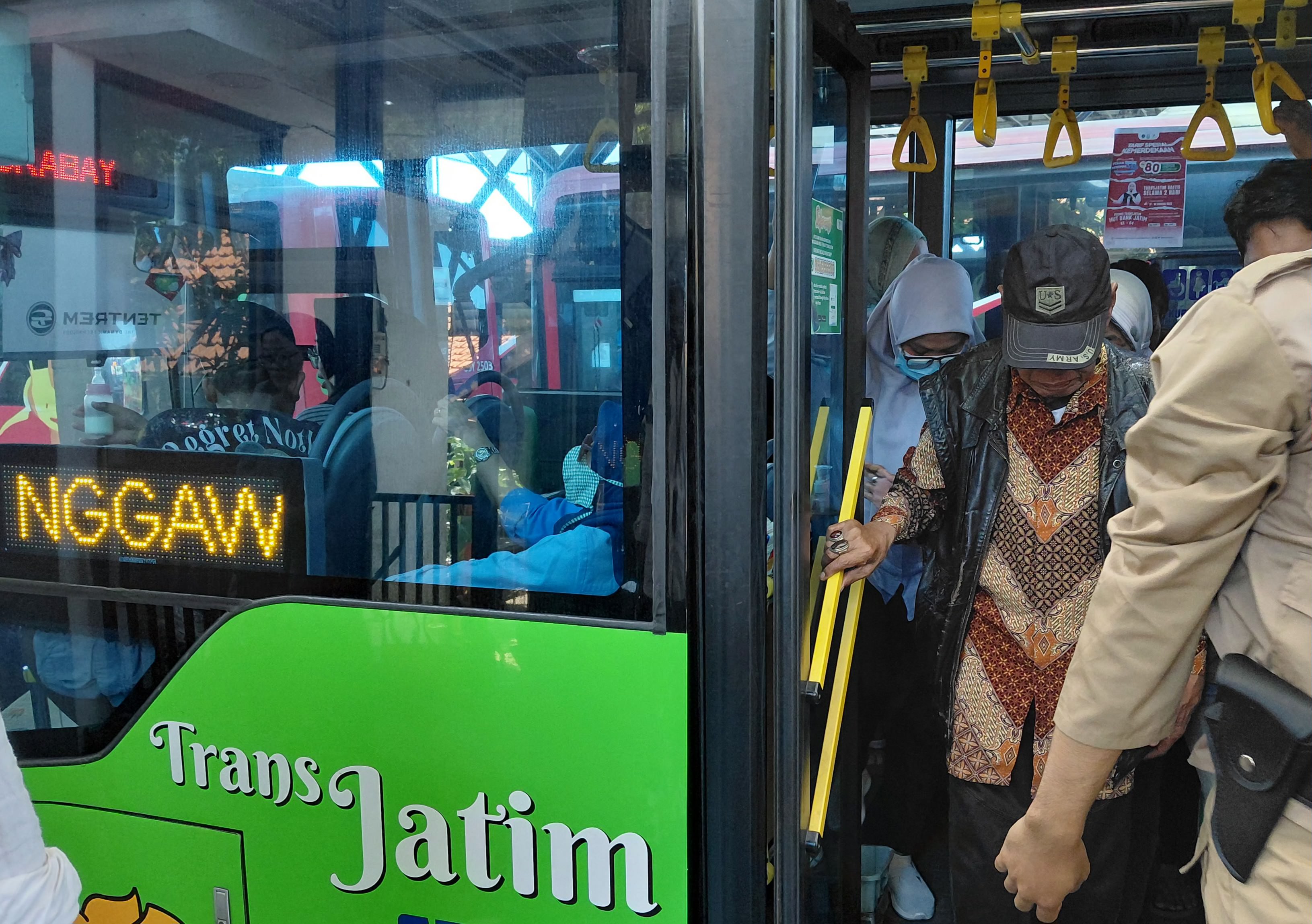 Bus Trans Jatim yang pada hari kemerdekaan diberikan layanan gratis