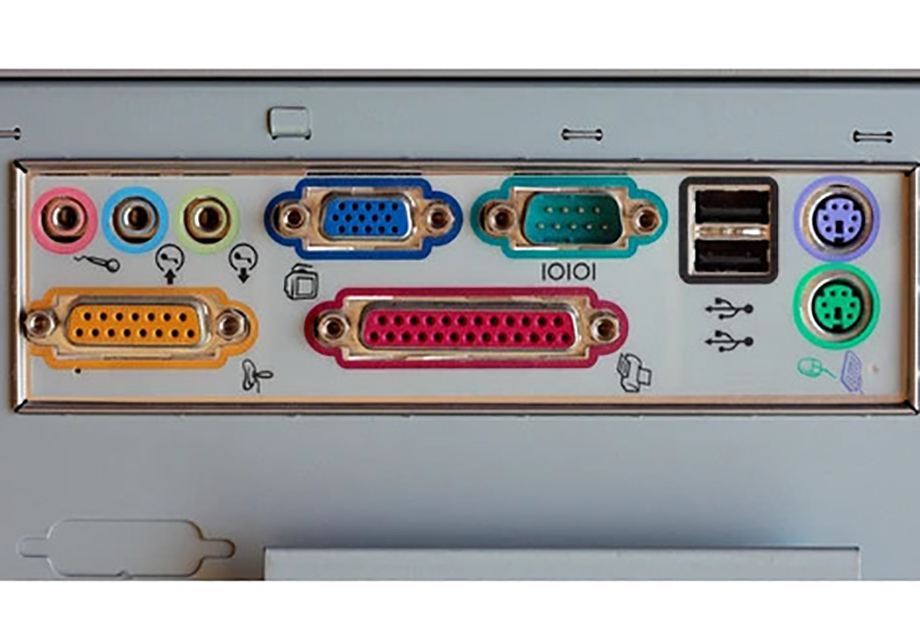 Port di PC jaman dulu.