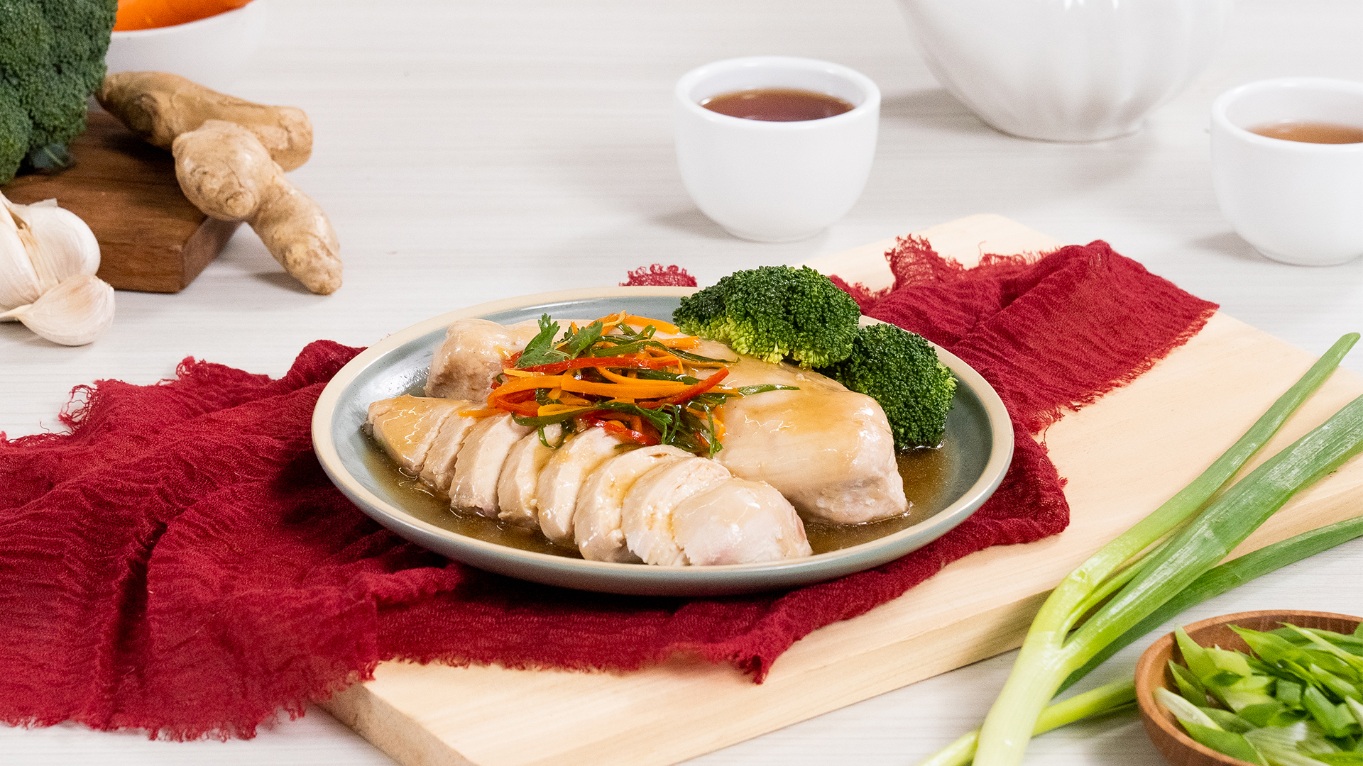 Memasak dada ayam dengan dikukus bisa mengurangi minyak berlebih bikin program diet anda berhasil