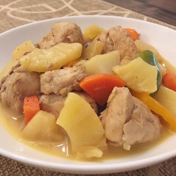 Menu oalah dada ayam rebus dengan nanas pilihan para atlit binaraga untuk di diet