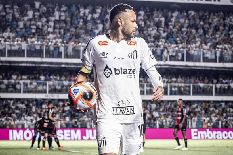 Neymar menangis usai Santos menelan kekalahan telak.