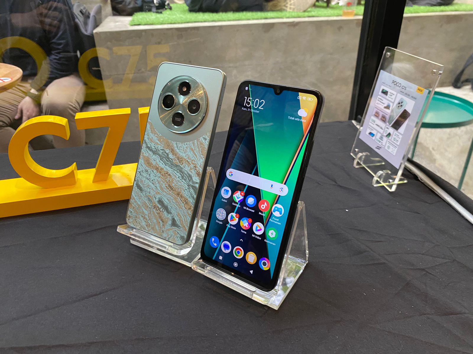 Poco C75 bawa layar 120Hz dan baterai 5160 mAh.