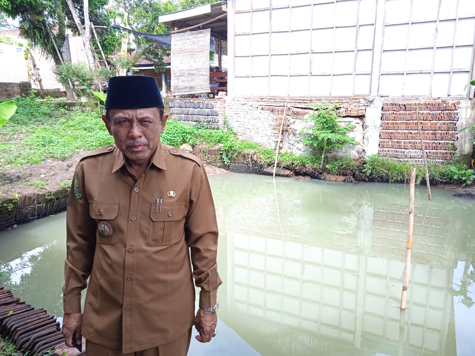 Masruri kepala Desa Kamulan